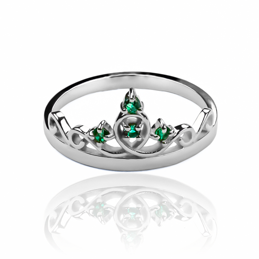 Anillo Corona Princess, fabricado en oro 18k por Joyería Caracas, cuenta con certificado de calidad y garantía de por vida.