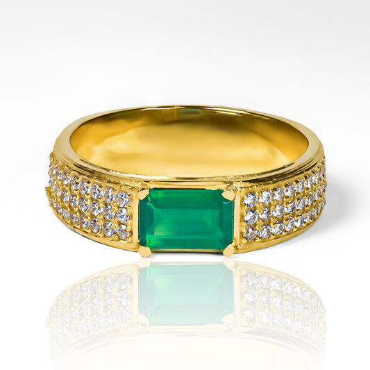 Anillo Emerald baguette de Joyería Caracas, fabricado en oro 18k, cuenta con una garantía de por vida.