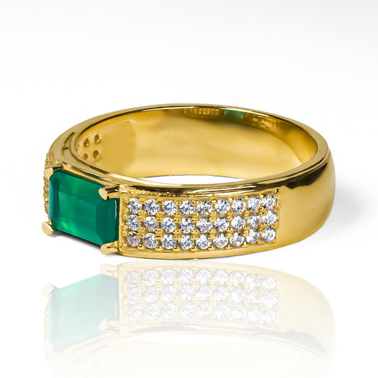 Anillo Emerald baguette de Joyería Caracas, fabricado en oro 18k, cuenta con una garantía de por vida.