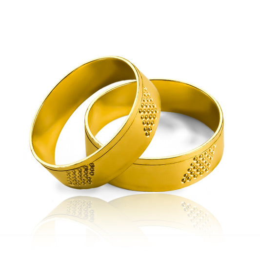 Argollas de matrimonio Bite Love, elaboradas en oro 18k por Joyería Caracas, estas argollas cuentan con un certificado de calidad y garantía de por vida.