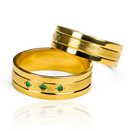 Argollas de matrimonio Brillo de Luna, elaboradas en oro 18k por Joyería Caracas, cuentan con un certificado de calidad y garantía de por vida.