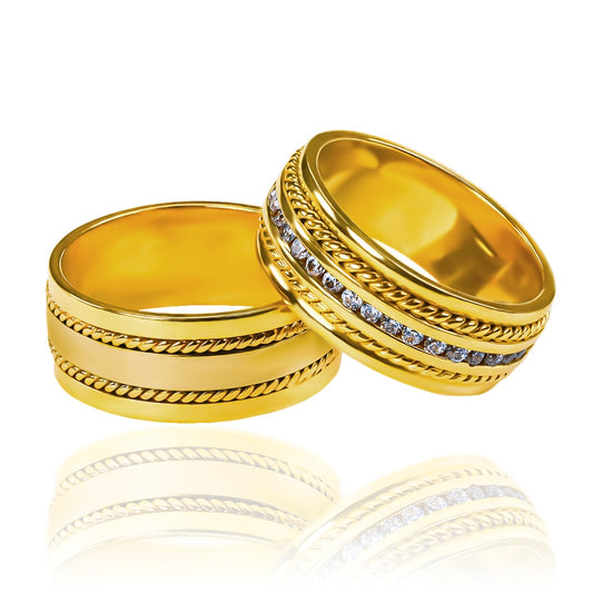 Argollas de matrimonio castle love, elaboradas en oro 18k de Joyería Caracas, cada uno viene con un certificado de calidad y garantía de por vida.