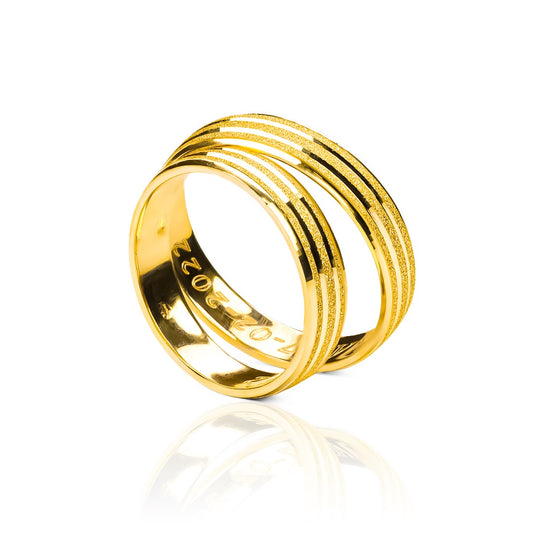 Argollas de matrimonio Classic & Elegance, elaboradas en oro 18k por Joyería Caracas, cuentan con certificado de calidad y garantía de por vida.