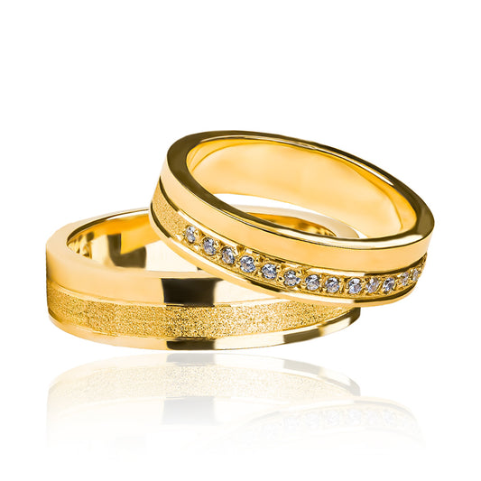 Argollas de matrimonio diamond selection class, elaboradas en oro de 18k de Joyería Caracas, viene con un certificado de calidad y garantía para toda la vida.