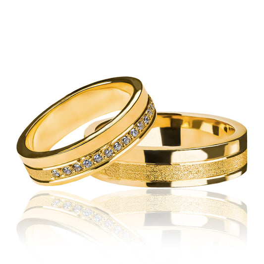 Argollas de matrimonio diamond selection class, elaboradas en oro de 18k de Joyería Caracas, viene con un certificado de calidad y garantía para toda la vida.