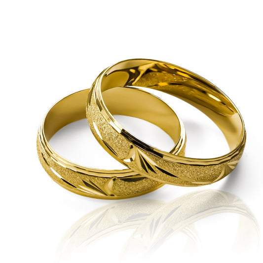 Argollas de matrimonio Feathers, elaboradas en oro 18k por Joyería Caracas, cuentan con un certificado de autenticidad y garantía de por vida.