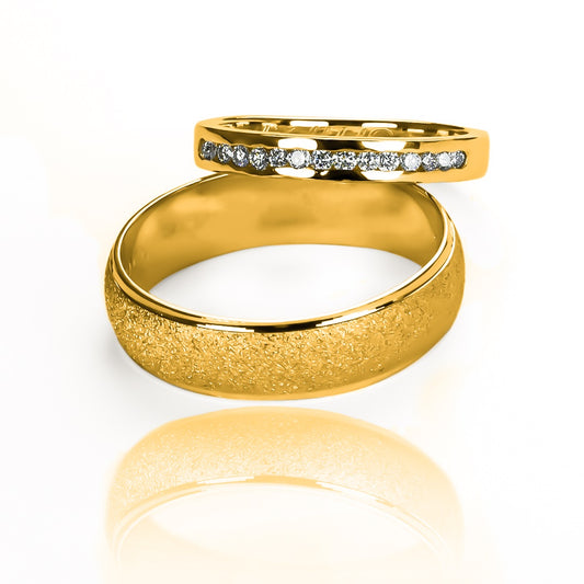 Argollas de matrimonio God's hand mate, fabricadas en oro de 18 quilates de Joyería Caracas, cuenta con un certificado de calidad, autenticidad y garantía de por vida.