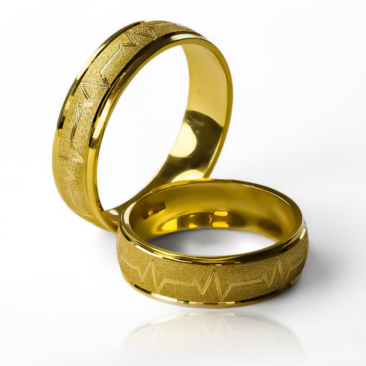 Argollas de matrimonio Latidos Mate, fabricados en oro 18k de Joyería Caracas, cada uno viene con un certificado de calidad que garantiza su autenticidad y durabilidad de por vida.