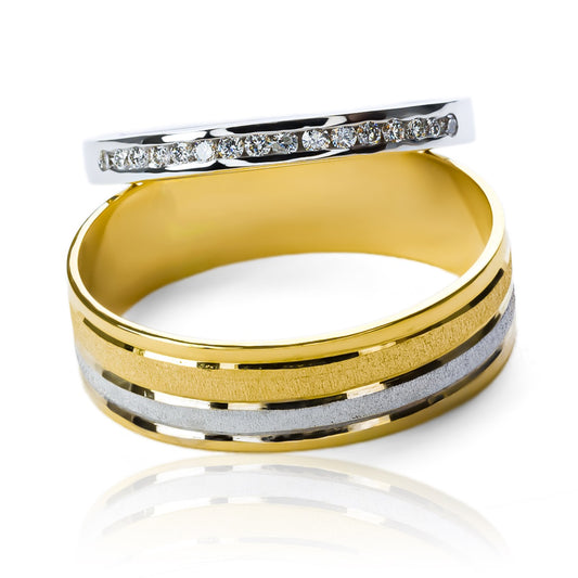 Argollas de matrimonio perfect sents fabricadas en oro de 18k de Joyería Caracas, cada una cuenta con certificado de calidad y garantía.