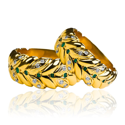 Argollas de matrimonio tree lover, elaboradas en oro 18k de Joyería Caracas, cuentan con certificado de calidad y garantía de por vida.