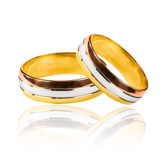 Argollas de matrimonio classic tres oros, fabricadas en oro 18k de Joyería Caracas. Cada argolla viene con un certificado de calidad y autenticidad de por vida.