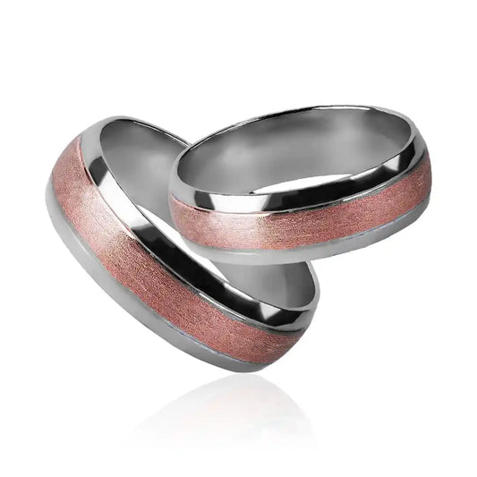 Argollas de matrimonio White & Rose, fabricado en 18k de Joyería Caracas, con certificado de calidad y garantía para toda la vida.