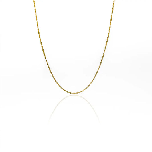 Cadena Singapur SS40. Hecho con oro 18k y respaldado por una garantía de por vida, esta joya de Joyería Caracas es una inversión que perdurará en el tiempo.