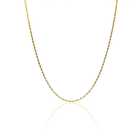 Cadena Singapur SS50 es una verdadera joya confeccionada en oro 18k y garantizada para toda la vida. Su diseño de lujo y calidad en Joyería Caracas la convierten en un tesoro para lucir en cualquier ocasión.