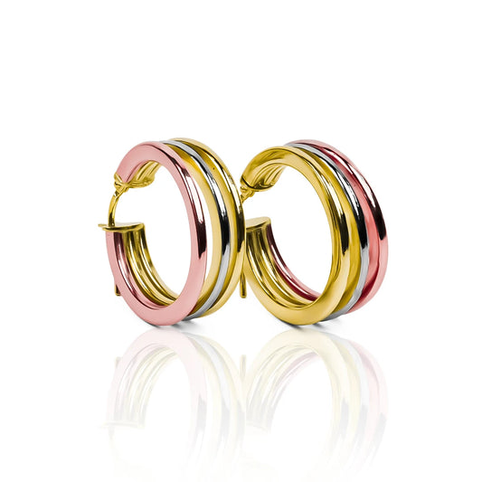 Candongas Aros tres oros M, elaboradas en oro 18K por Joyería Caracas. Con su garantía para toda la vida.