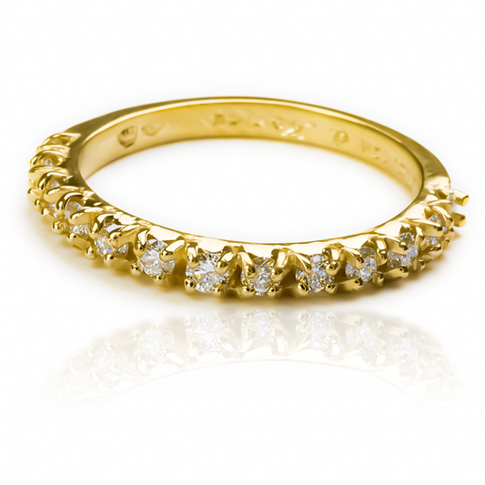 Anillo fiesta de diamantes JC. Realizado en oro 18k de Joyería Caracas, con diamantes brillantes y una garantía de toda la vida.