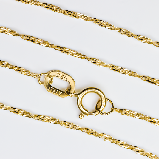 Cadena Singapur S50. Hecha con oro 18k y con una garantía de por vida, es una joya de la prestigiosa Joyería Caracas.