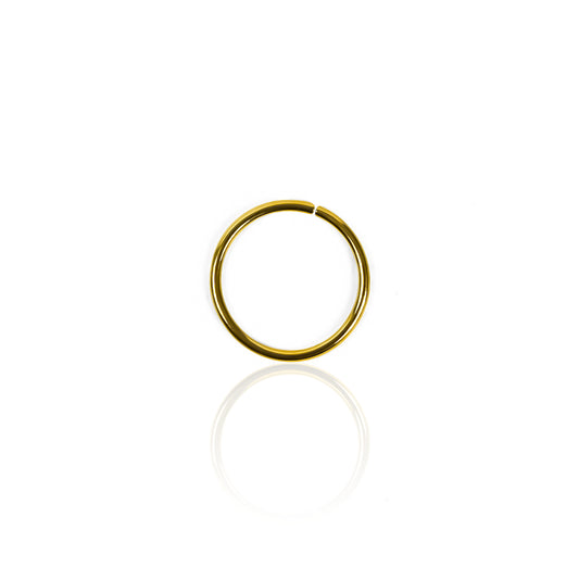 Piercing Aro, fabricado en oro 18K por Joyería Caracas, cuenta con certificado de calidad y garantía de por vida.