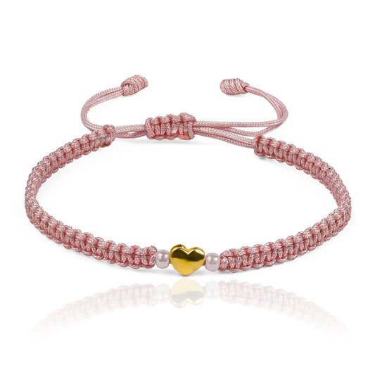 Pulsera magical heart de Joyería Caracas está hecha en oro 18k y cuenta con hilo coreano de alta calidad. Con garantía para toda la vida.