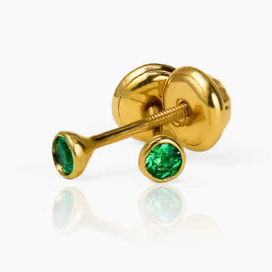 Topitos Esmeraldas 2.75 biseladas JC, hechos con Oro 18K de Joyería Caracas y garantía para toda la vida.