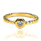 Anillo endless circuit fabricado por Joyería Caracas en oro 18k, cuenta con un certificado de calidad y garantía de por vida.