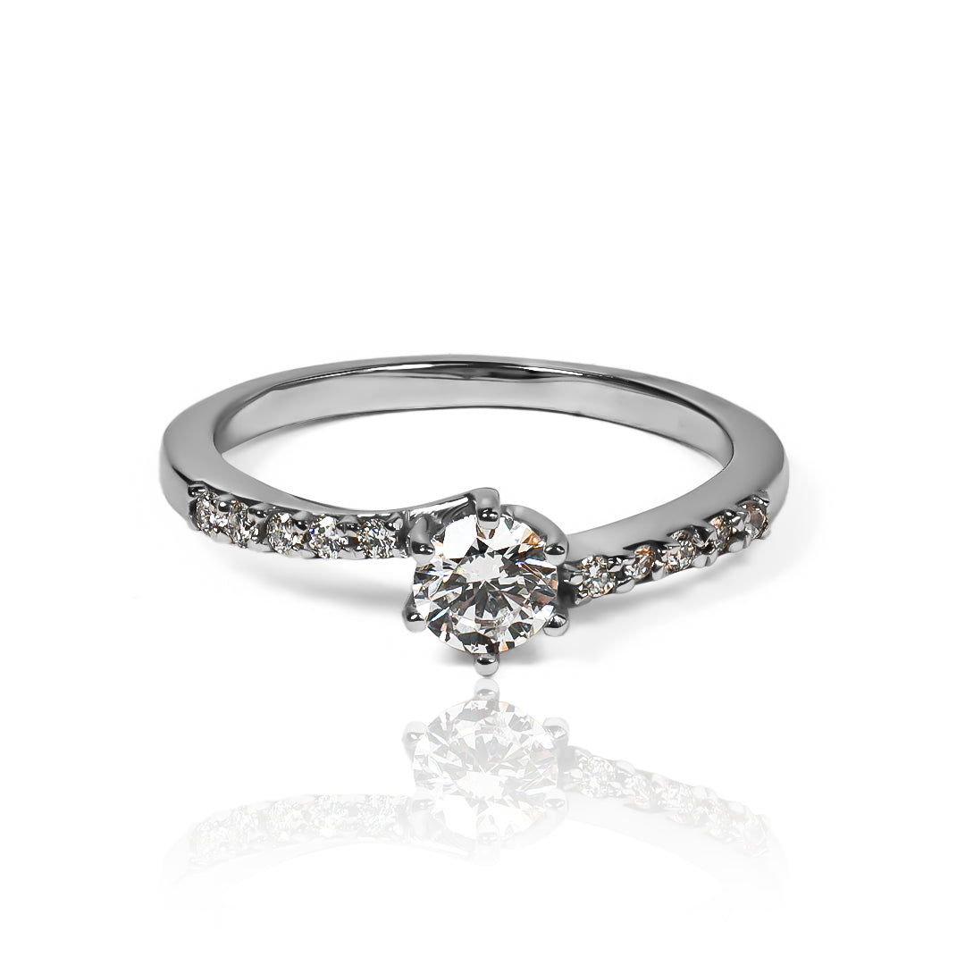 Anillo Deep navy diamante natural
