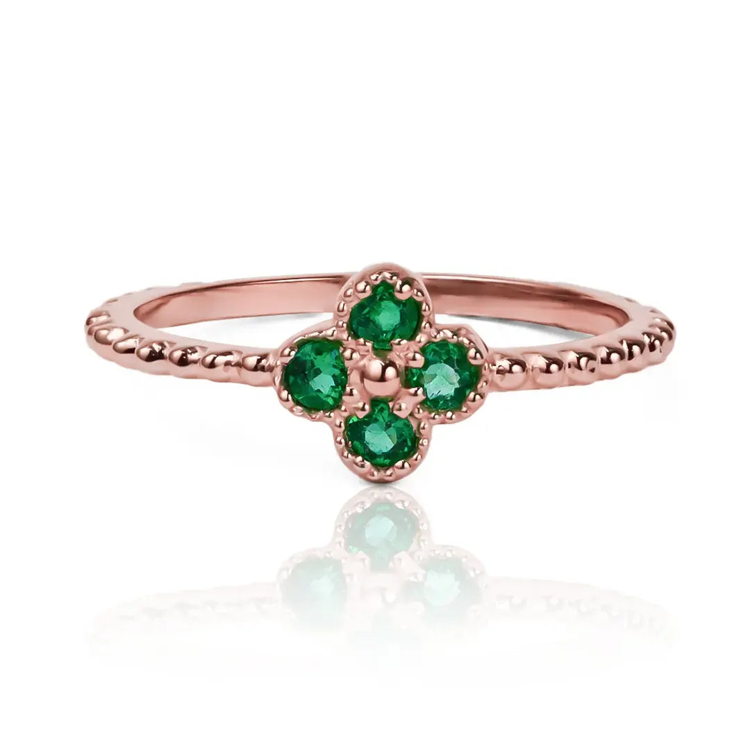 Anillo Enchanted es una obra de arte fabricada en oro de 18k por la prestigiosa Joyería Caracas, cuenta con garantía de por vida. 