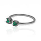 Anillo Emerald Duo fabricado por Joyería Caracas en oro 18k, cuenta con certificado de calidad y garantía de por vida.
