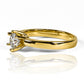 Anillo Coroa II Moissanite 5.5mm, fabricado en oro 18k por Joyería Caracas, cuenta con un certificado de calidad y garantía para toda la vida.