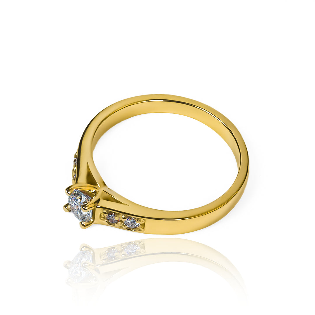 Anillo Cinco estrellas Moissanita 4.0mm