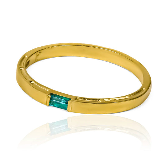 Anillo Rectangulaire II (Emerald), elaborado en oro 18k por Joyería Caracas, cuenta con certificado de calidad y garantía de por vida.