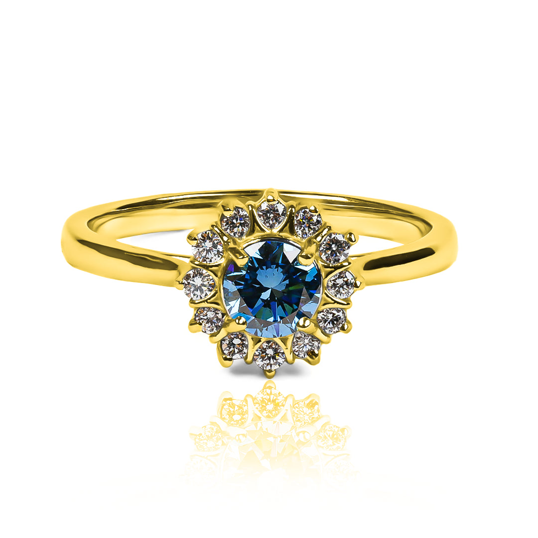 Anillo Bricks & Beach en oro de 18k de Joyería Caracas, inspirada en las icónicas palmeras de Miami. Con un diseño exclusivo y elegante, cuenta con garantía y certificado de calidad de por vida.