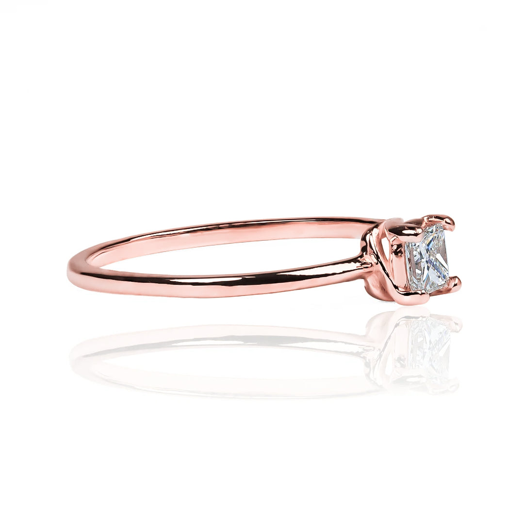 Anillo Silent Spin Cuadrado II Moissanita