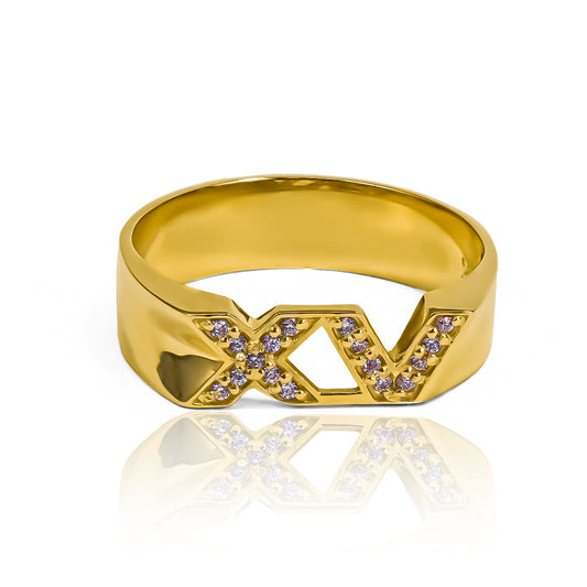 Anillo XV years de Joyería Caracas. Hecho de oro 18K y cuenta con certificado de calidad y garantía de por vida.