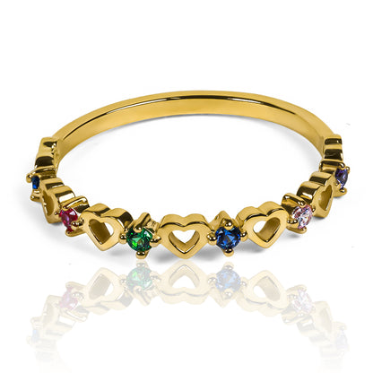 Anillo multicolor heart. Hecho de Joyería Caracas y fabricado en oro 18k, cuenta también con garantía para toda la vida.