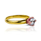 Anillo de compromiso Classic Caracas, fabricado en oro de 18 quilates de Joyería Caracas. Incluye un certificado de calidad y garantía de por vida.