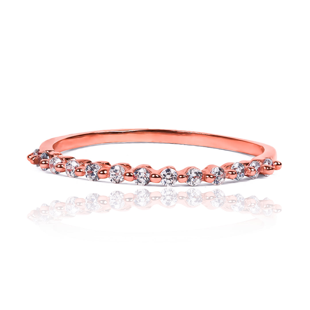 Anillo cristales seguidos JC. Fabricado con Joyería Caracas en oro 18k de alta calidad, garantizamos una pieza que te acompañará toda la vida.