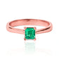 Anillo de compromiso Emerald Box, elaborado en oro de 18k por Joyería Caracas, cuenta con certificado de calidad y garantía de por vida.