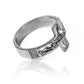 Anillo Silueta cruz - cristo, fabricado por Joyería Caracas. Este anillo en lujoso oro 18k es una muestra de sofisticación y estilo refinado. Con nuestra garantía de por vida.