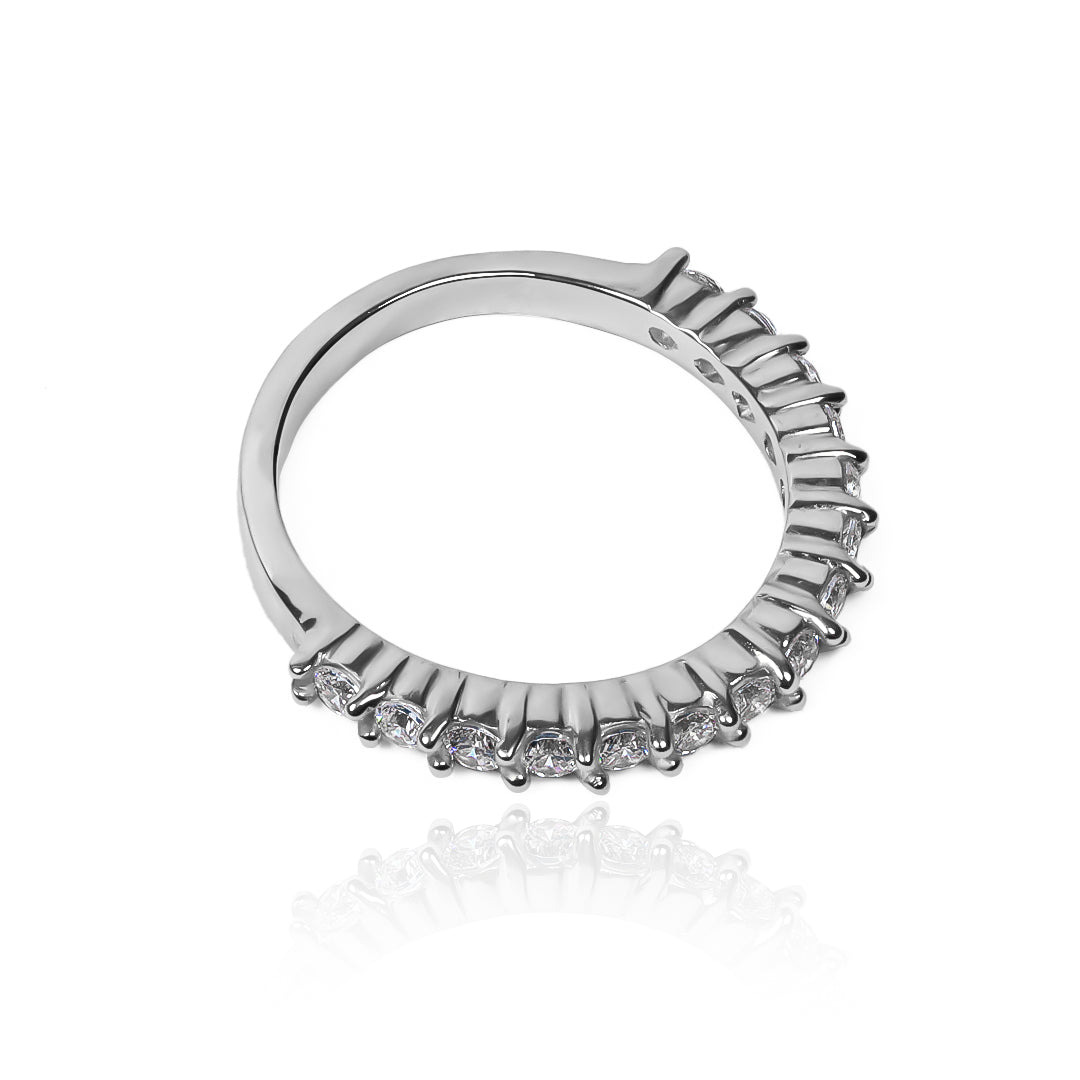 Anillo pisargolla aglove II de Joyería Caracas en oro 18k, cuenta con certificado de calidad y garantía de por vida.