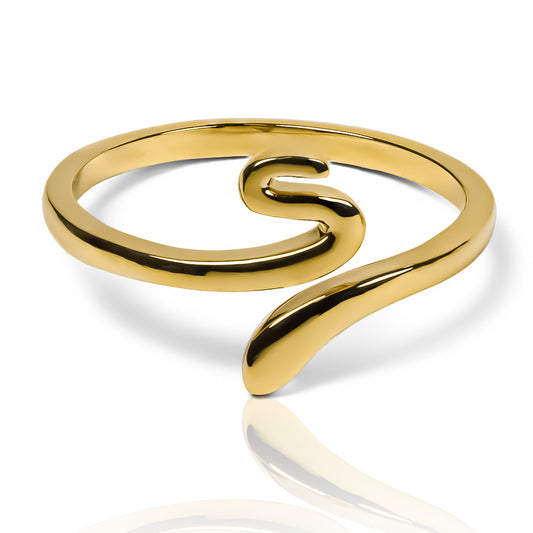 Anillo Smooth Snake lisa fabricado en oro de 18k por Joyería Caracas. Cuenta con un certificado de calidad y garantía de por vida.