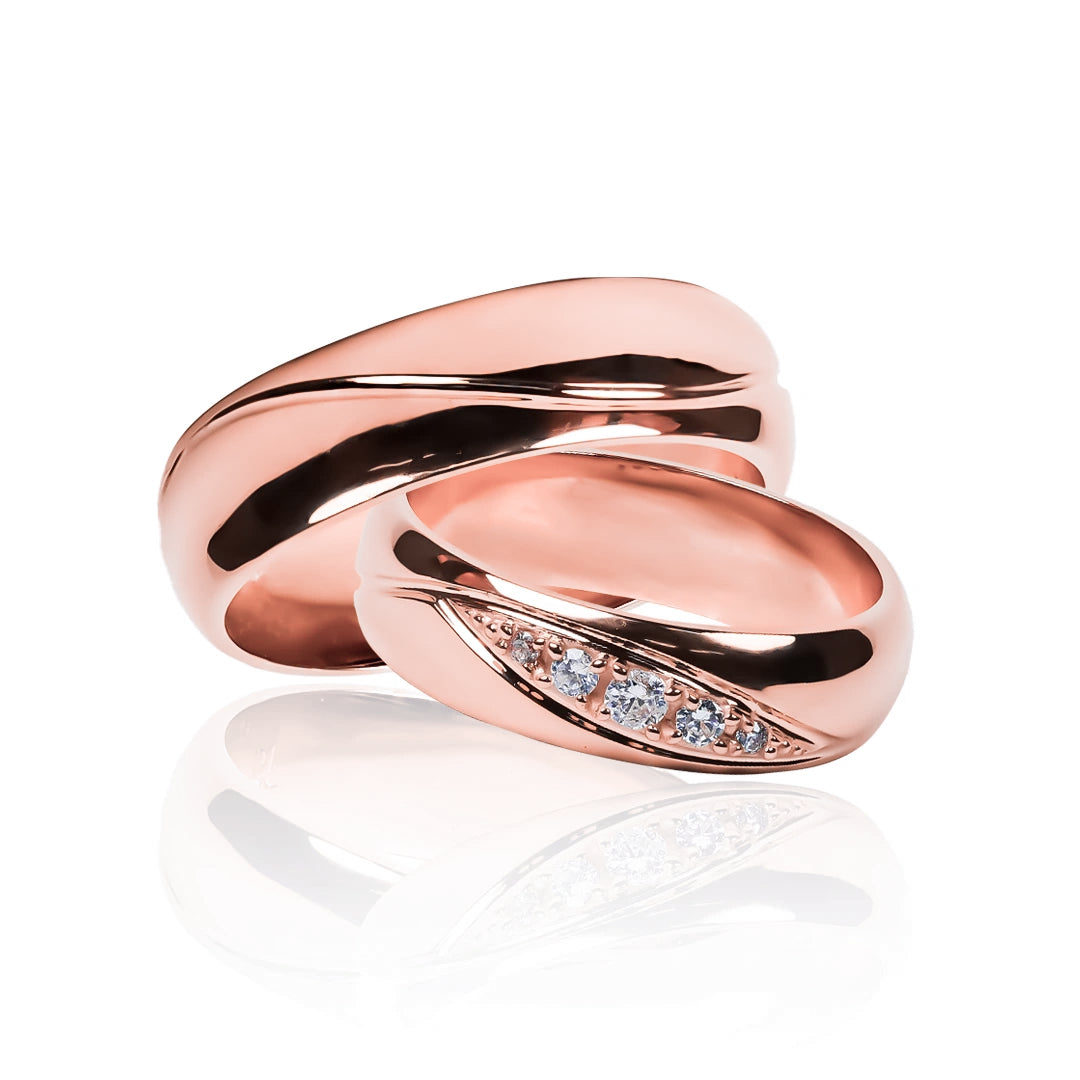 Argollas de matrimonio Atlantis II, fabricadas por Joyería Caracas en oro de 18 quilates con certificado de calidad.