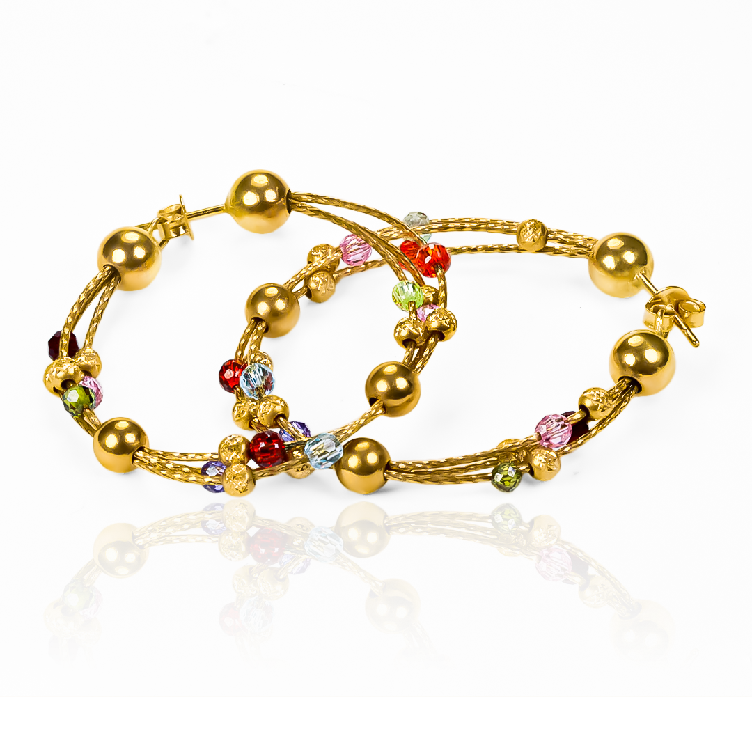Encuentra la elegancia en estas hermosas Candongas Especial Party Colors I, hechas de oro de 18K y diseñadas por Joyería Caracas. Con garantía de por vida, disfruta de la calidad y estilo exclusivo en cada pieza. ¡Haz de tus fiestas una experiencia lujosa con estas candongas únicas!