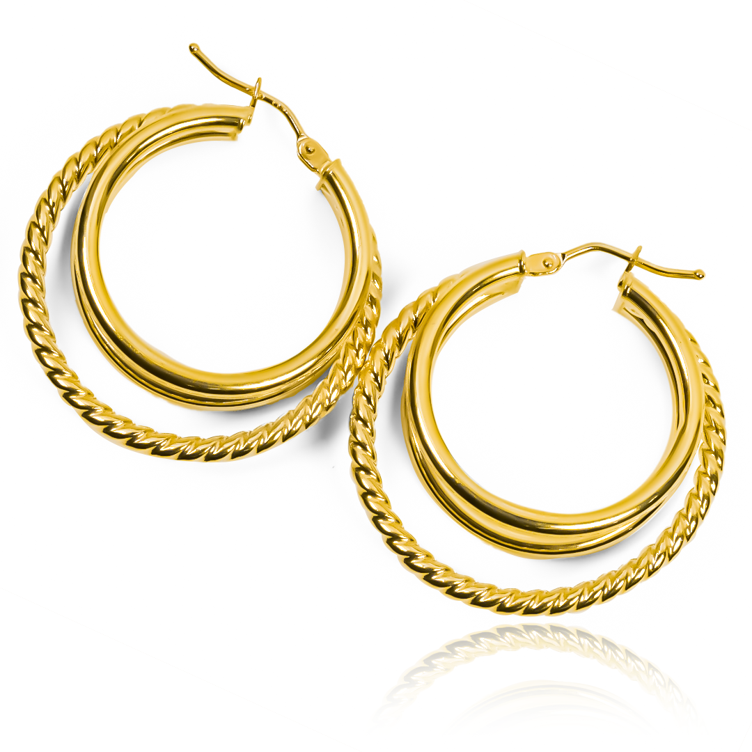 Experimente un viaje emocionante con la montaña rusa Candongas Roller coaster L I. Fabricada con oro de 18K y diseñada por Joyería Caracas, esta pieza de alta calidad ofrece una garantía para toda la vida. Disfrute de su belleza y elegancia en cada aventura. ¡Una experiencia única e inolvidable!