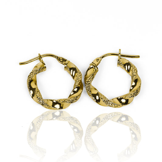 Candongas melcocha Rivel S de Joyería Caracas, elaboradas en Oro 18K, su garantía de por vida asegura una joya duradera y de alta calidad.