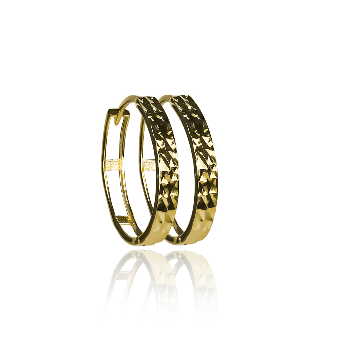 Candongas diamantadas zenda, elaboradas en oro de 18K por Joyería Caracas. Con garantía para toda la vida.