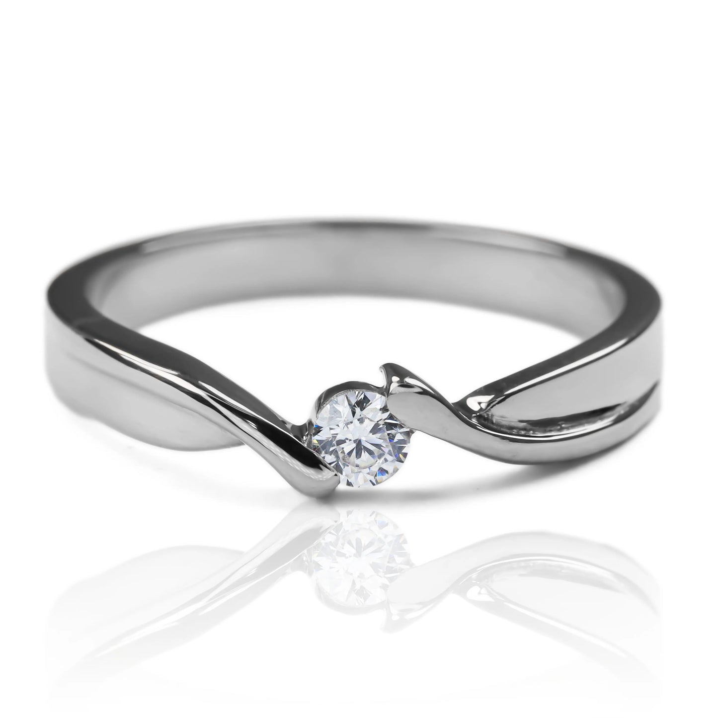 Anillo de Compromiso Glimpse de Joyería Caracas en oro 18k con certificado de calidad y garantía de por vida.