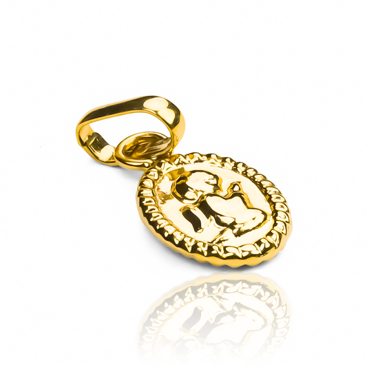 Dije Angelito rezando de oro 18K. De la exclusiva Joyería Caracas, esta pieza de alta calidad viene con garantía para toda la vida.