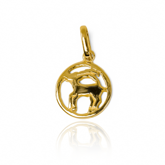 Dije Aries bañado en oro de 18K de Joyería Caracas. Con garantía de por vida, cuenta con garantía de por vida. 