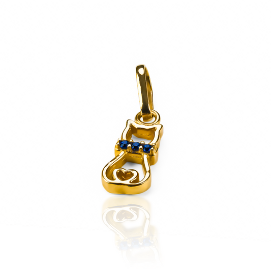 Dije Cat love cristal blue JT. Este delicado dije de Oro 18K es una joya de Joyería Caracas, que garantiza su calidad y durabilidad de por vida.